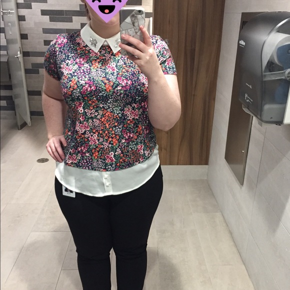 Faith and Joy tee with embellished collar - Picture 7 of 7